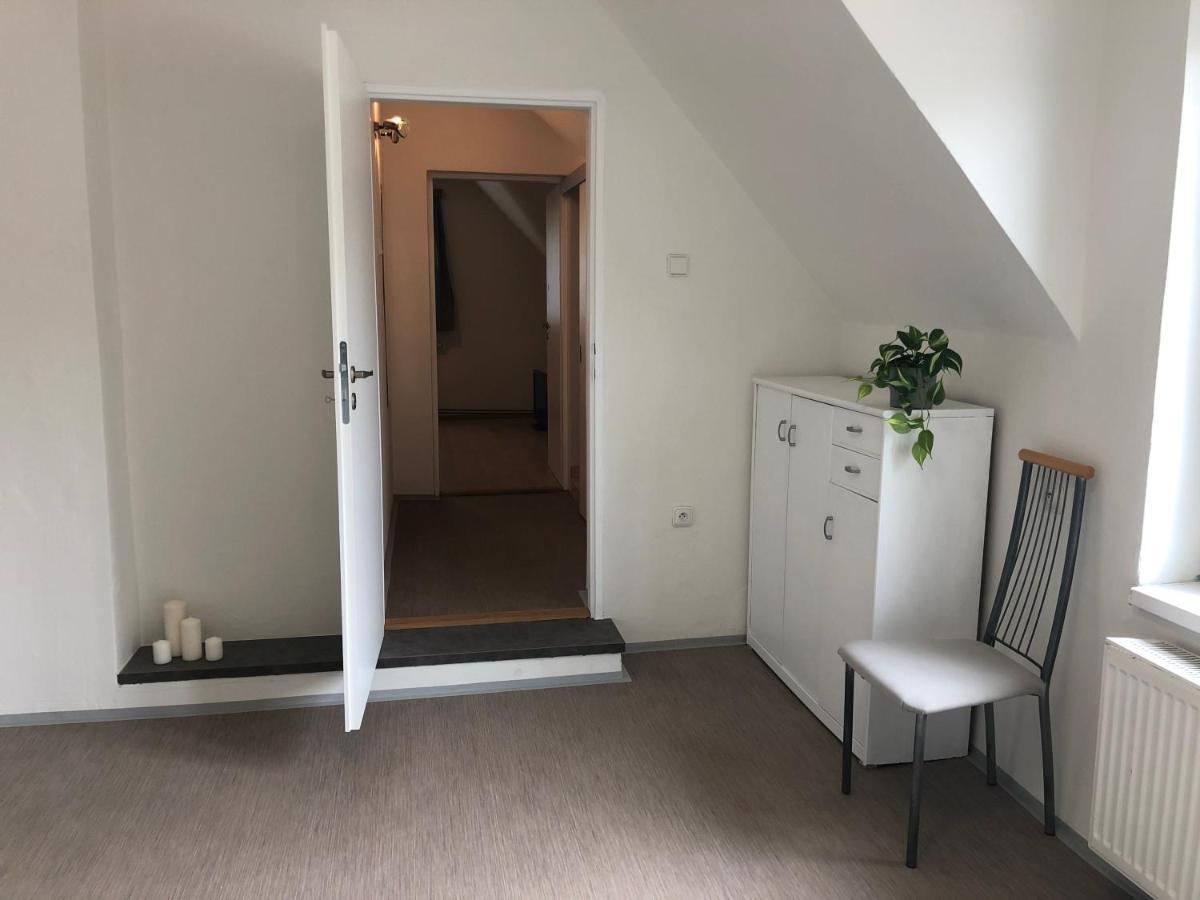 Apartmany Jevany エクステリア 写真