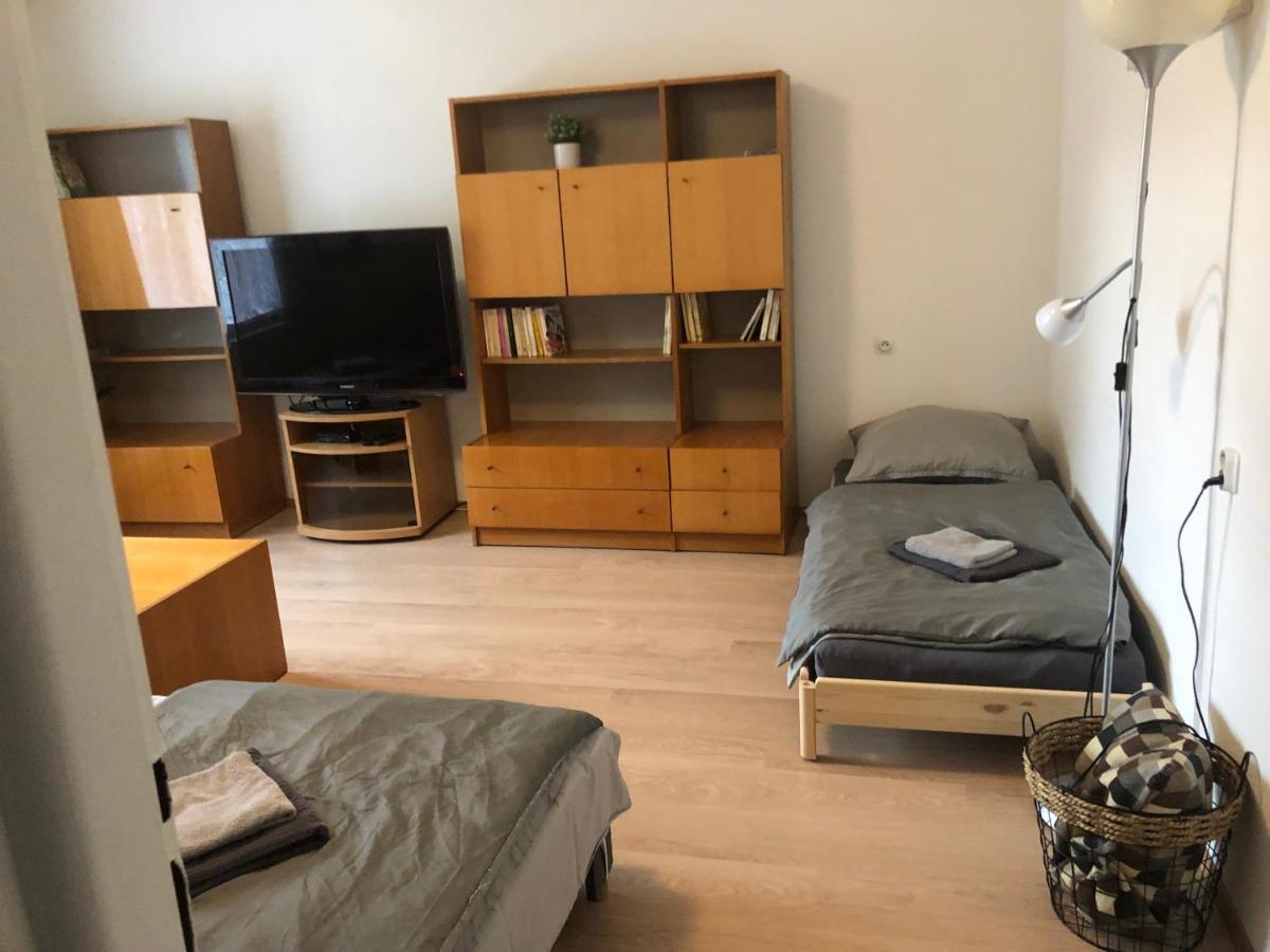 Apartmany Jevany エクステリア 写真